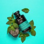 Apivita Oily Hair Shampoo With Peppermint & Propolis 250ml - Image 3